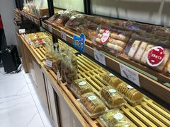 面包甜点陈列柜-宫廷饼屋(西城时代店)