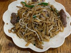 干炒牛河-南记食粥坊·宵夜大排档(莲花总店)