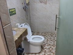 -简洛澜山酒店(武汉光谷步行街店)