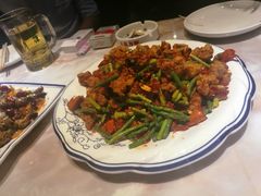 -小鱼儿海鲜港(新村十区店)