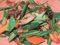 -云海肴·汽锅鸡·云南菜(天山百盛优客店)