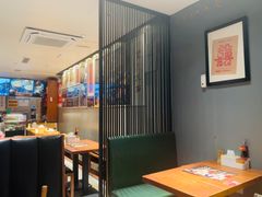 -蟹黄鱼·海派深夜面馆(巨鹿路店)