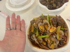 -凤凰路何眼镜香辣蟹(花果园店)