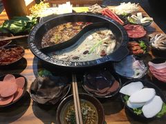 -烂摊摊火锅集市(长安总店)