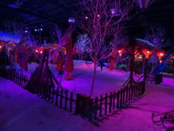-圣名游乐城冰雪大世界
