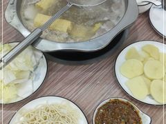 -潮汕牛肉火锅