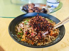 -张宏波烧猪店