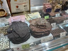 -VENCHI 闻绮(上海佛罗伦萨小镇店)