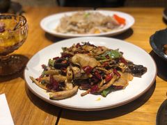 -十三式重庆江湖菜(金茂览秀城店)