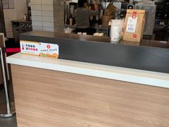 -麦当劳(乳山路店)