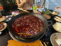 -黄潇洒老火锅(九眼桥宏济巷店)