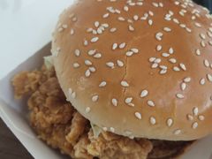 香辣鸡腿堡-肯德基(包头机场店)