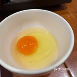 这家日料店真是小而精致，氛围温馨。食材新鲜