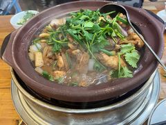 -广味炭炉鸡煲(宝业路分店)