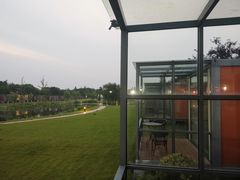 -上海怡沁园度假酒店