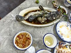 -四川小胡子海鲜(丁村万人海鲜广场店)