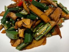 -宁波石浦大饭店(新材料城店)