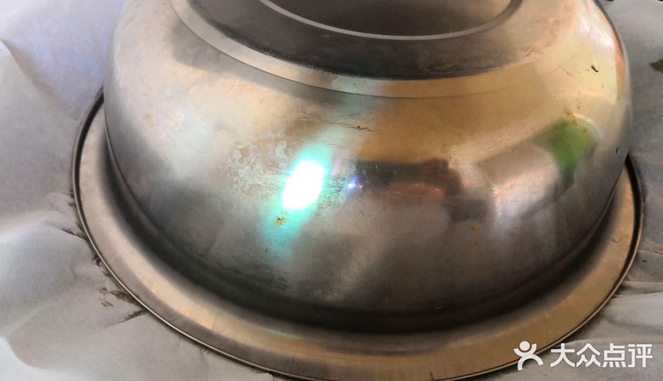 只有粗盐与鸡的一道美味简单的焗盐鸡