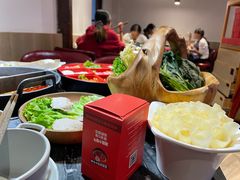 -热火朝天鲜切牛肉火锅(南强街巷店)