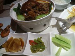 金丝小枣煨肘-乾园(世纪都会店)