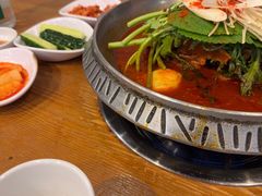 -喇喇排骨火锅·传统韩式脊骨汤(望京西园总店)