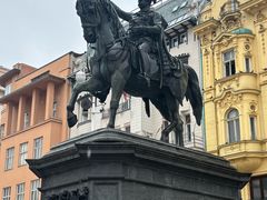 -耶拉契奇总督广场