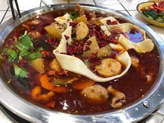 -晓彭肥肠鸡·泡椒鸡火锅(水木天地店)