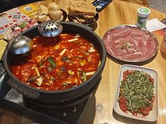 -黔二妞地摊火锅(龙华清湖店)