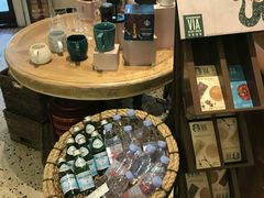 零售区-星巴克臻选(广州沙面店)