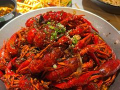 -巴厘龙虾·榜首油焖大虾(音乐学院·沿江酒馆店)