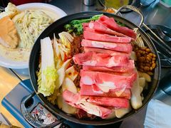 部队锅-MI WU FACTORY米屋美食工厂餐厅(绿地店)