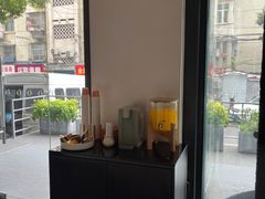 -桔子酒店(南京新街口张府园地铁站店)