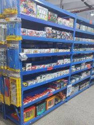 -逝水玩具折扣店