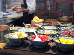 -八一路好吃街(雨田商务大厦店)