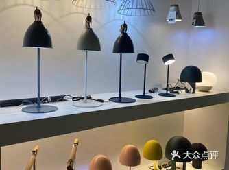 造作，是国际设计家居品牌，2014年9月成立于北京