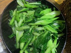 清炒菜心-潮十三潮汕砂锅粥(高新四路大都荟店)