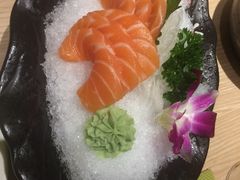 三文鱼刺身-歌行灯日本料理(伊势丹店)