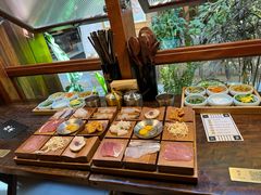 -银米·云南传统过桥米线(双廊黑金冠店)