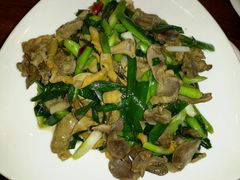 大蒜炒鸡杂-侬佳蒸菜馆(听潮店)
