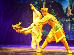 -勐巴拉娜西大剧院