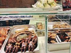 -老鼎万春卤菜(五代传承创始老店)