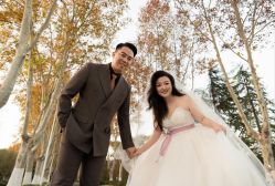 -雪中彩影婚纱摄影·微光艺术中心