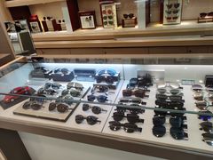 -茂昌眼镜(南京东路店)