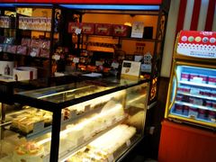 面包甜点陈列柜-红宝石·鲜奶小方·海派西点房(丰庄店)