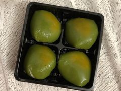 蛋黄肉松青团-盒马鲜生(岭南新世界店)
