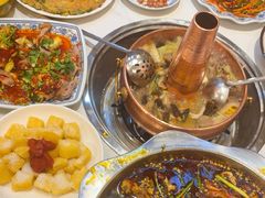 -乡土特色.冷锅鱼.牦牛肉汤锅