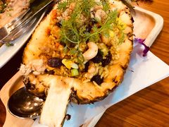 -Chom Cafe and Restaurant