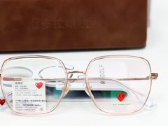 -潘多拉眼镜·蔡司依视路明月(潘家园店)