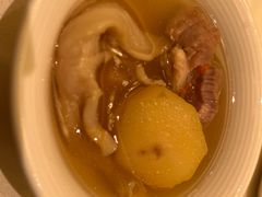 汽锅猪脚筋-沙龙酒家
