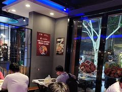 -老街烧烤大排档·地道湖北菜·龙虾馆(汉口火车站店)
